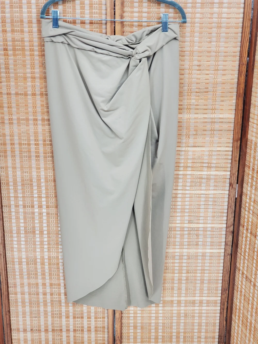 ♤ Skims Sarong Recycled Polyester Swim Skirt Cover Up Size XL Beige